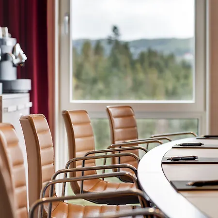 Hotel Quality Edvard Grieg 4*