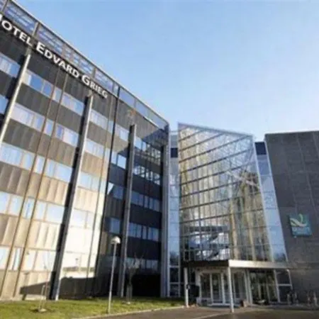 Quality Edvard Grieg