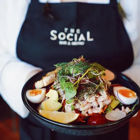 Quality Edvard Grieg 4*