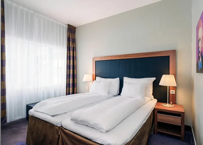 Quality Edvard Grieg