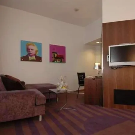 Hotell Quality Edvard Grieg 4*